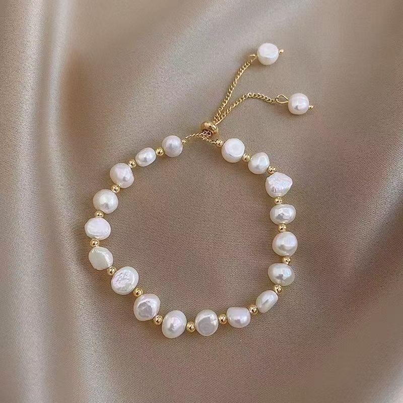 Sutyen pearl & gold bead bracelet